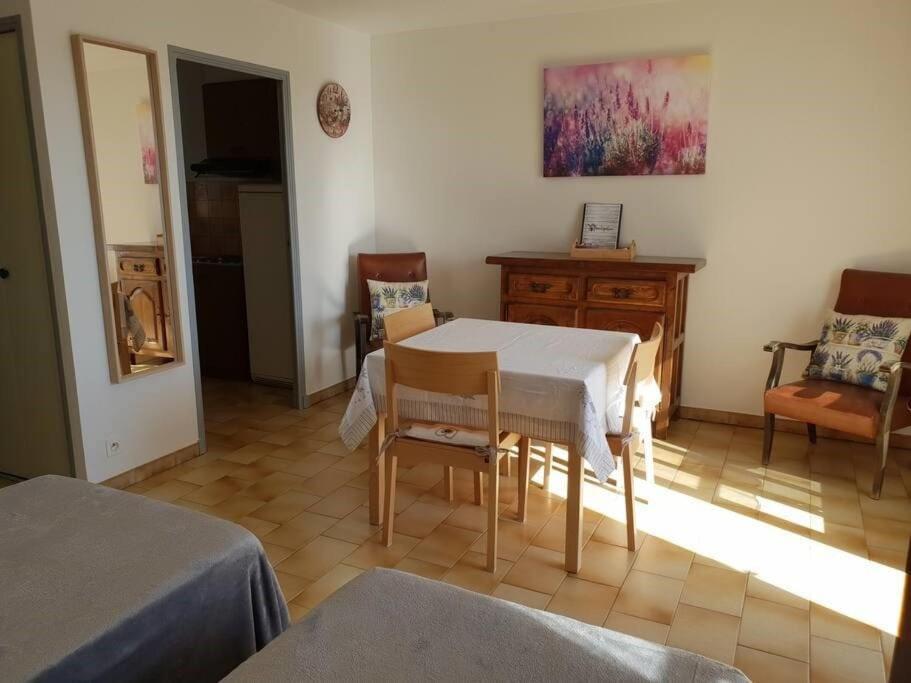 Residence Lou Cigaloun - Ana Location グレウー・レ・バン エクステリア 写真