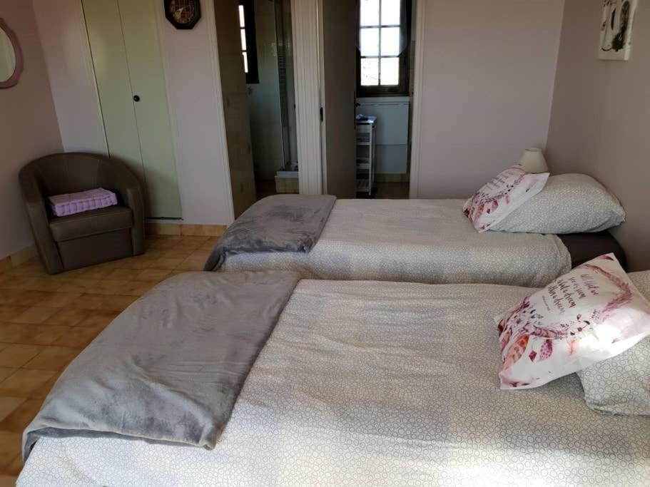 Residence Lou Cigaloun - Ana Location グレウー・レ・バン エクステリア 写真